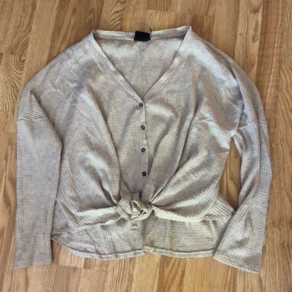 Waffle button long sleeve